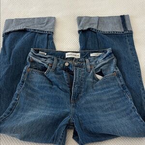 Aritzia Denim Forum The 90's High Rise Loose Cuff Jean